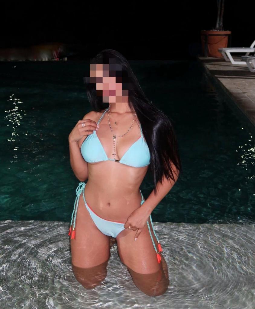 662265382: Chica busca chico en Barcelona