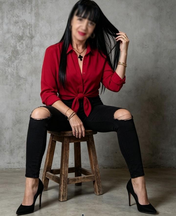 662593819: Chica busca chico en Murcia