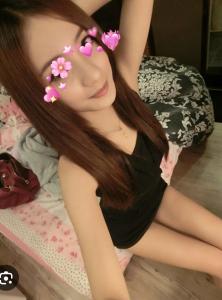 615711587: Chica busca chico en La Coruña