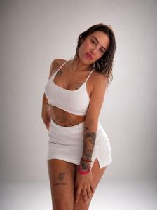 672991326: Chica busca chico en Alicante