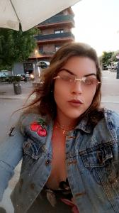 610605356: Chica busca chico en Barcelona