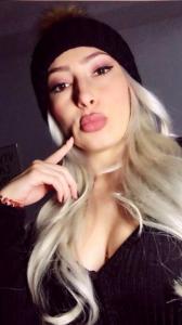635827834: Chica busca chico en Sevilla
