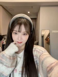 613971138: Chica busca chico en Madrid
