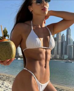 613887469: Chica busca chico en Huesca