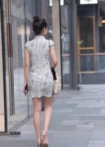 633399877: Chica busca chico en Barcelona