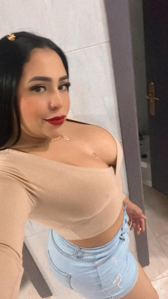 Chica busca chico en Cádiz: 