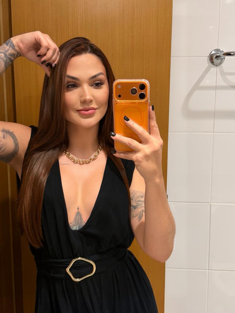 664419432: Chica busca chico en La Coruña