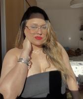 687393090: Chica busca chico en Madrid