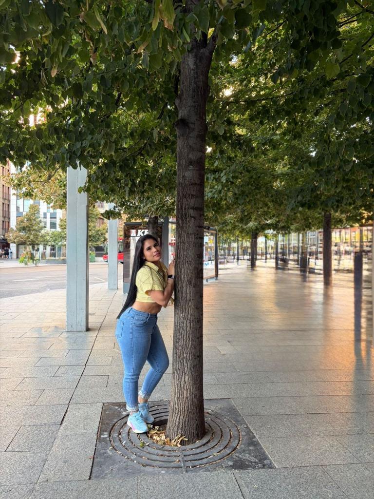 631994667: Chica busca chico en Zaragoza
