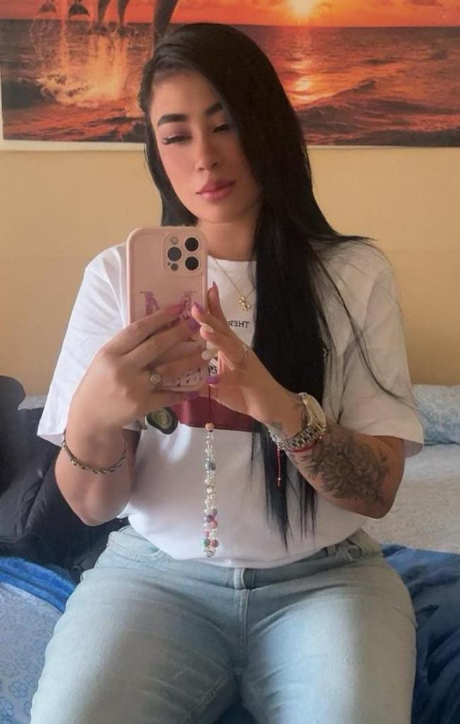 603900229: Chica busca chico en Gerona