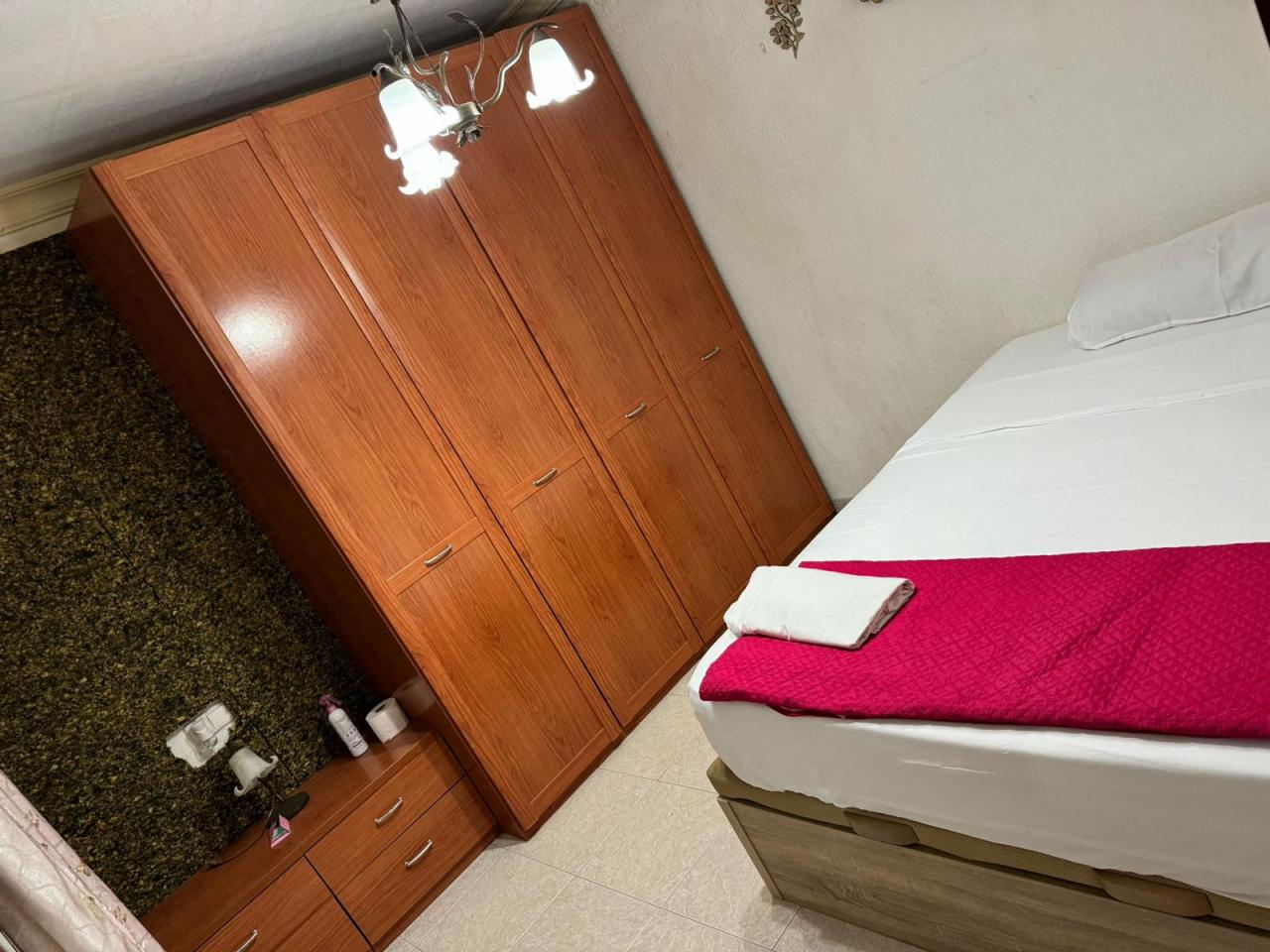 Chica busca chico en Huelva: 