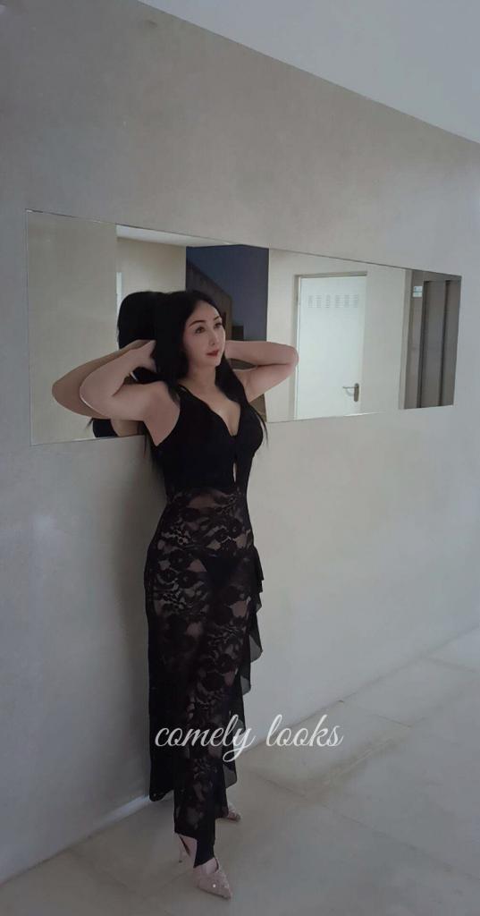 670788360: Chica busca chico en Valencia