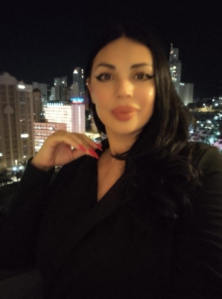 Chica busca chico en Alicante: 