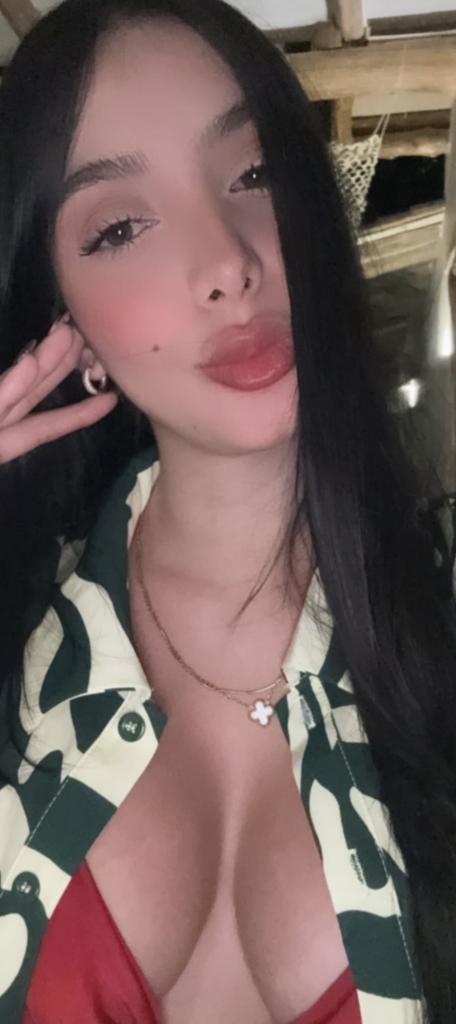 615092857: Chica busca chico en Cantabria