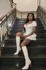 641615494: Travesti en León