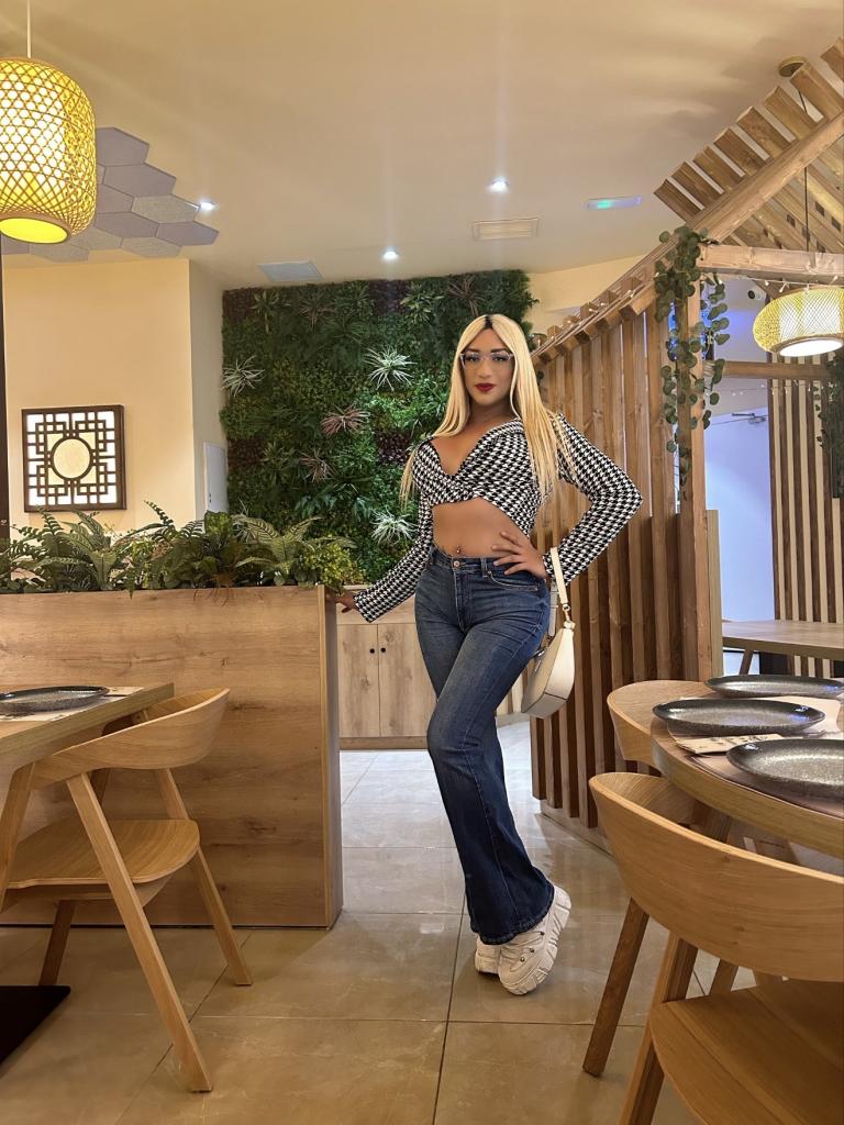 632339642: Travesti en Barcelona