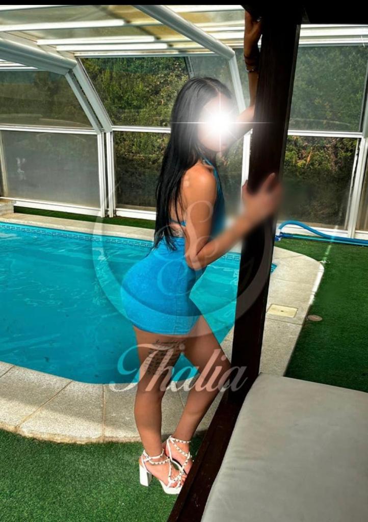 643471815: Chica busca chico en Granada