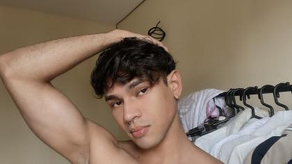 663332617: Chico busca chica en Madrid