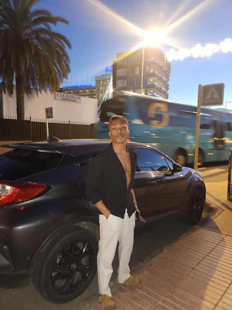 Chico busca chica en Las Palmas: Chico busca chica