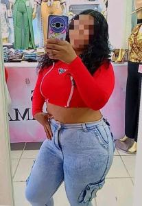 632675308: Chica busca chico en Barcelona