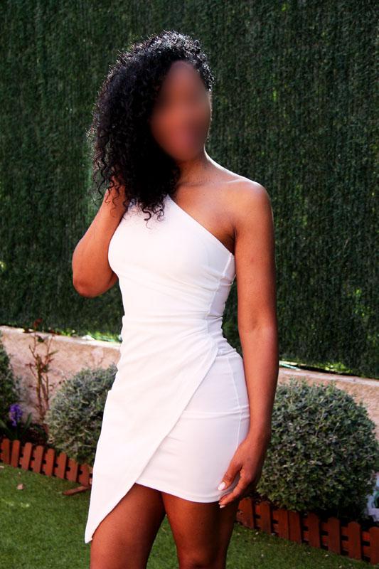 616690520: Chica busca chico en Madrid