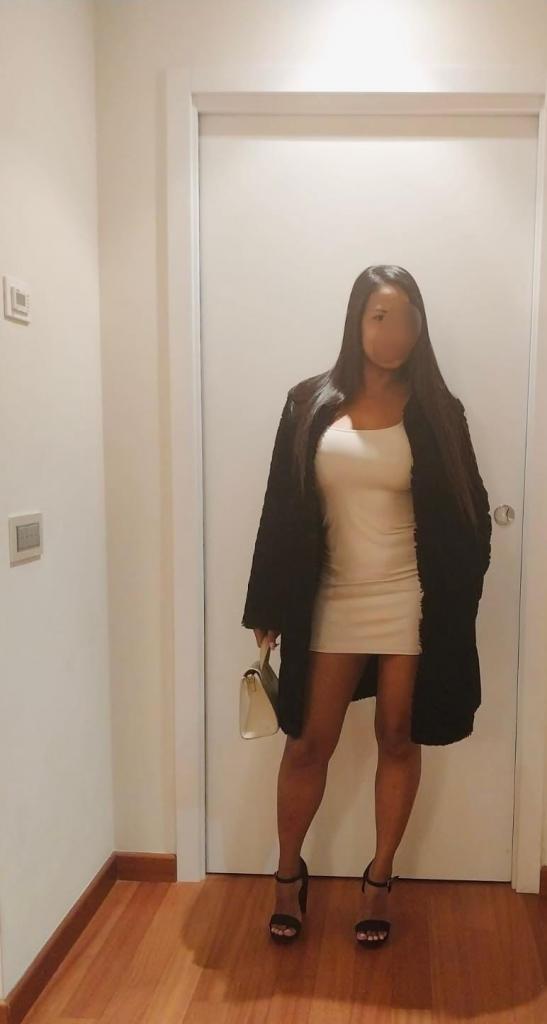 Chica busca chico en Zaragoza: Chica busca chico