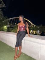 610604327: Chica busca chico en Sevilla