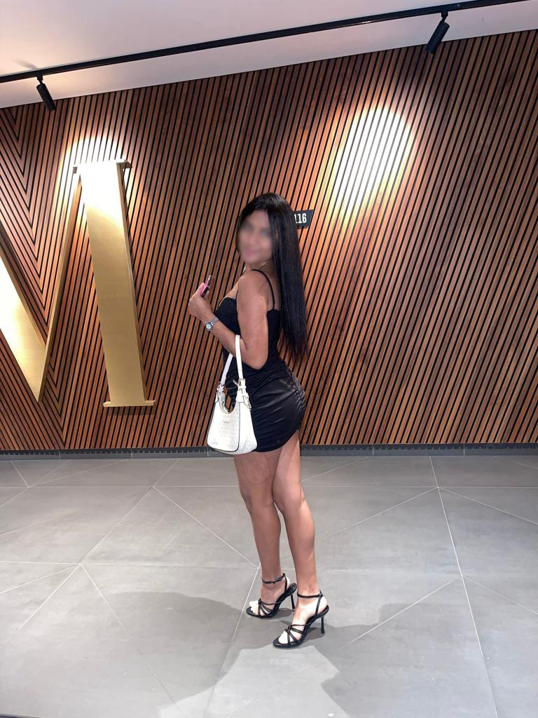 644511725: Chica busca chico en Madrid