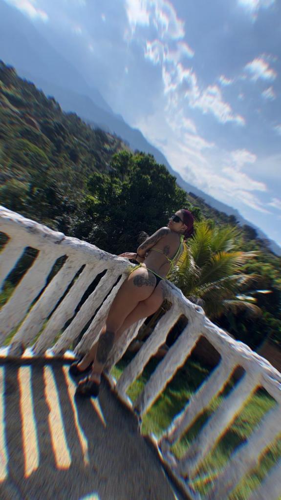 602437491: Chica busca chico en Málaga