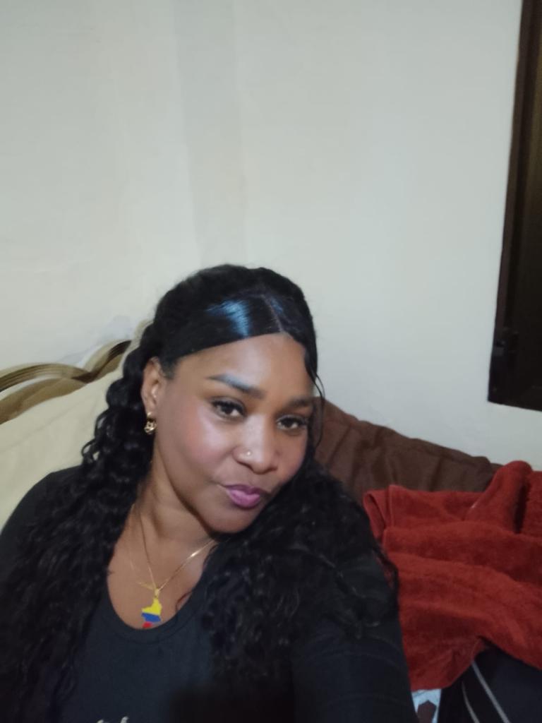 643701256: Chica busca chico en Murcia