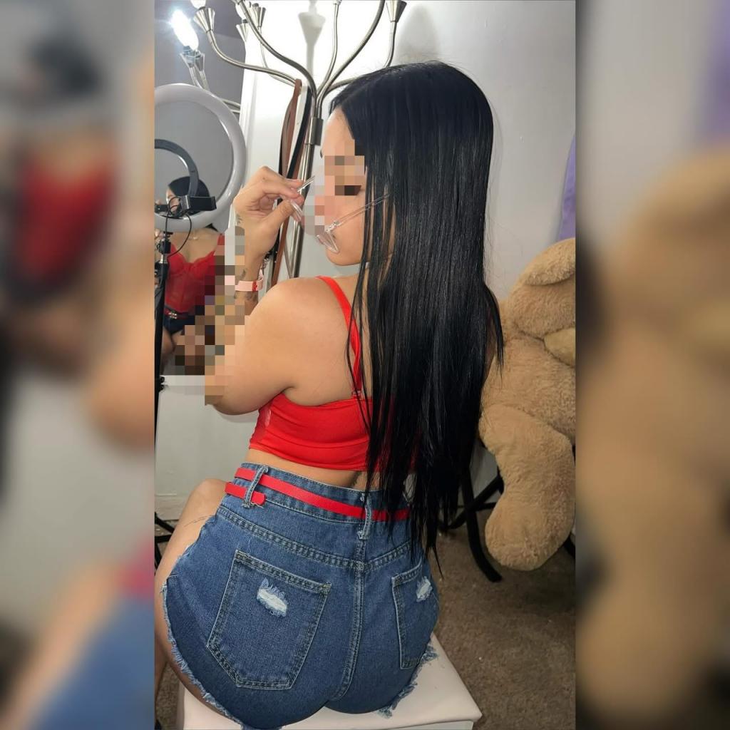Chica busca chico en Tenerife: 