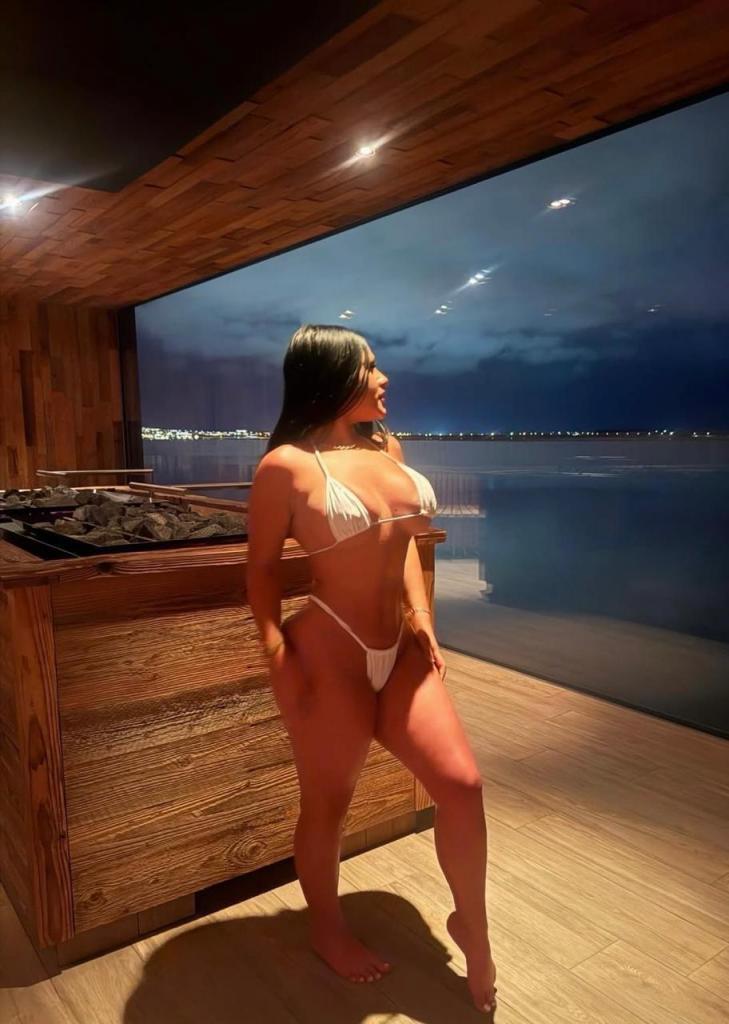 697252791: Chica busca chico en Las Palmas