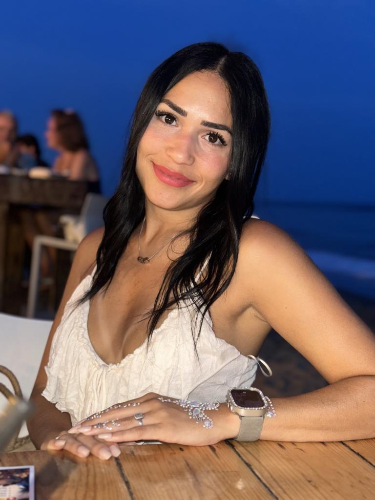 634270590: Chica busca chico en Málaga