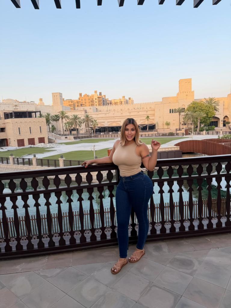 Chica busca chico en Barcelona: Chica busca chico