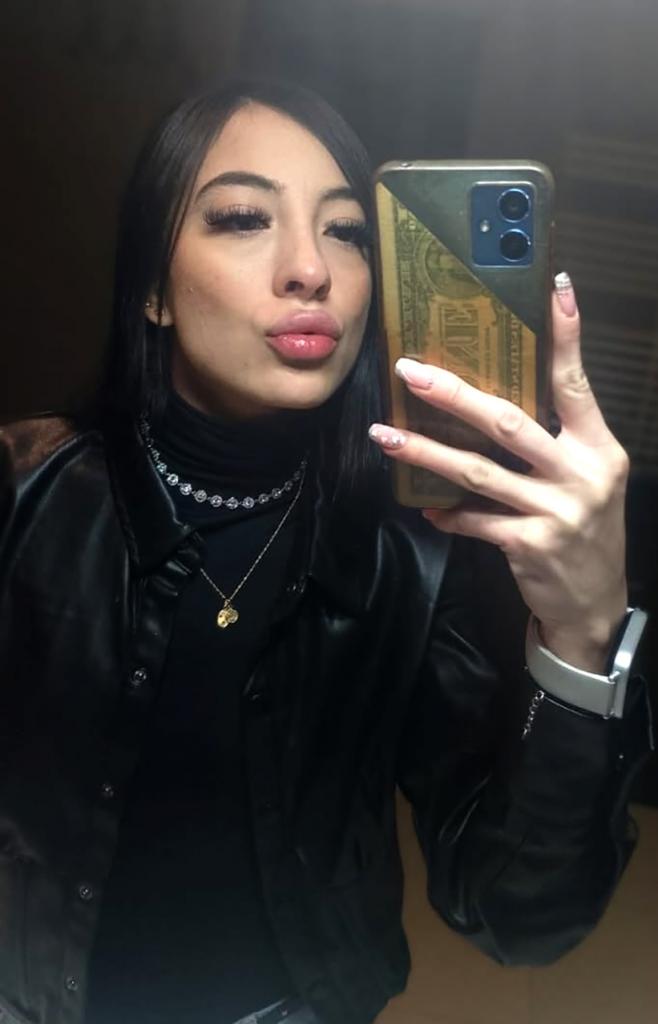 Chica busca chico en Ibiza: 