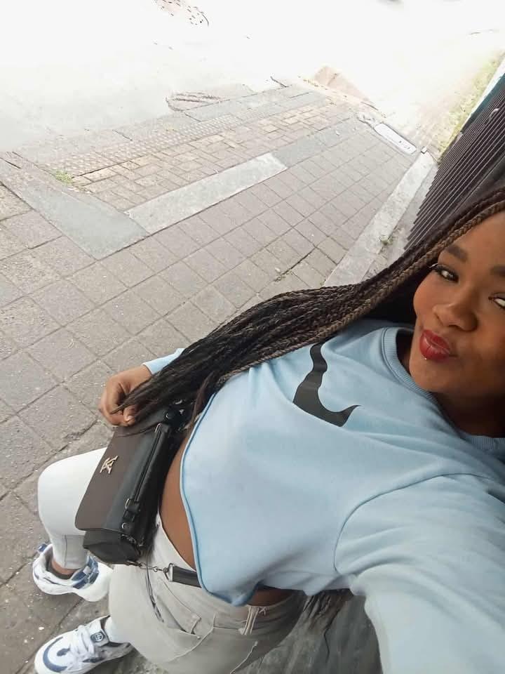 Chica busca chico en Valencia: Chica busca chico