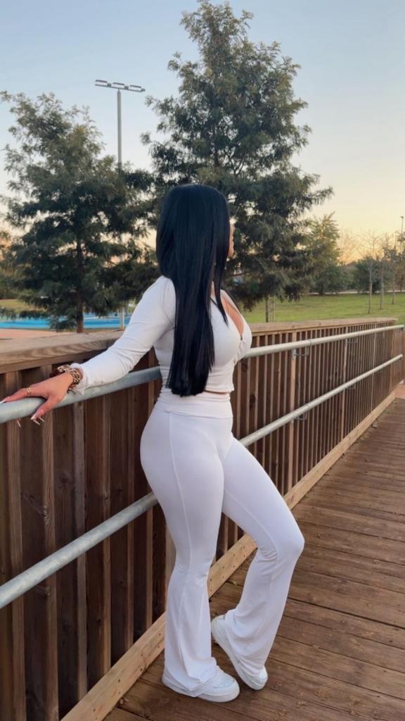 Chica busca chico en Sevilla: 
