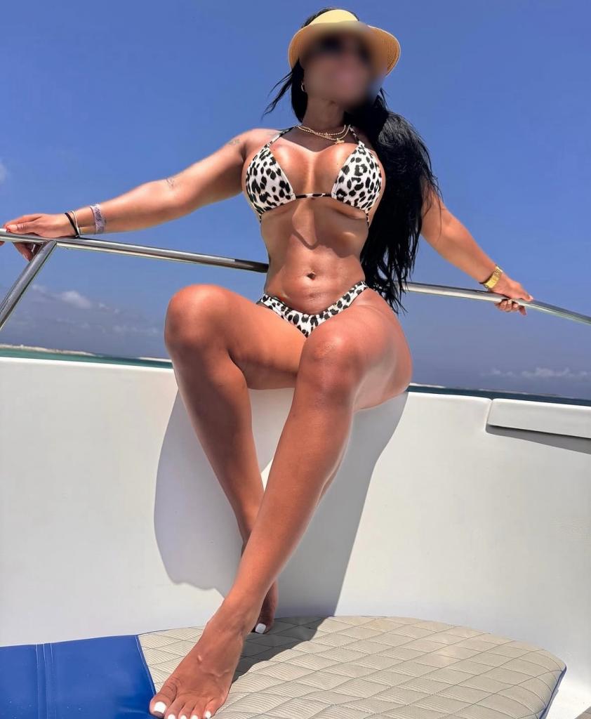 613466451: Chica busca chico en Málaga