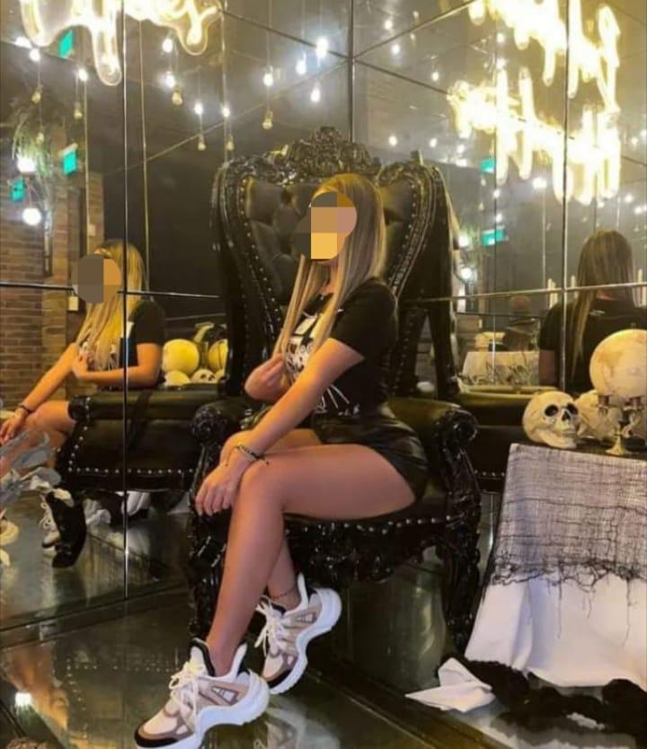 603239681: Chica busca chico en Menorca