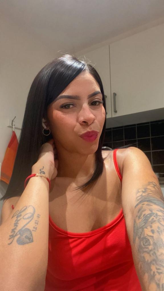 Chica busca chico en Alicante: 