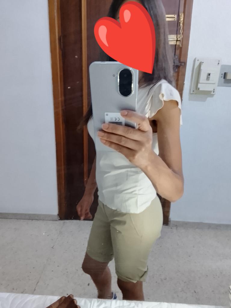 631601516: Chica busca chico en Granada