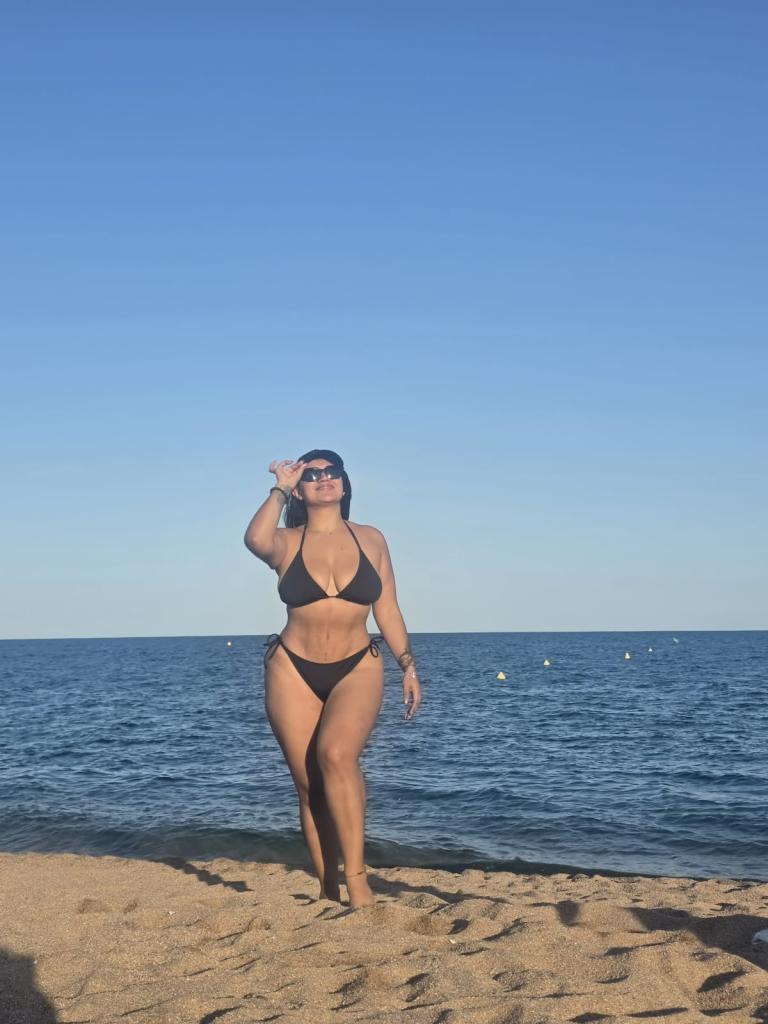 677153080: Chica busca chico en Valencia