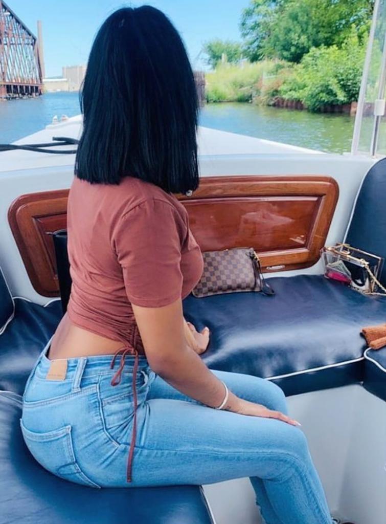 647142975: Chica busca chico en Málaga