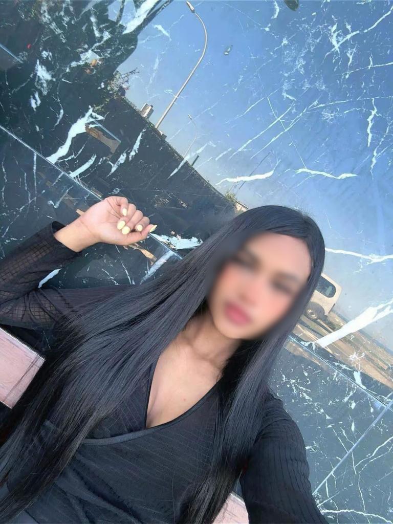 644511725: Chica busca chico en Madrid