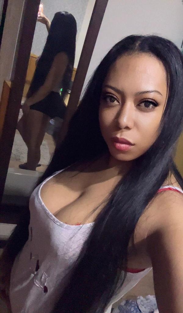 656960252: Chica busca chico en Granada