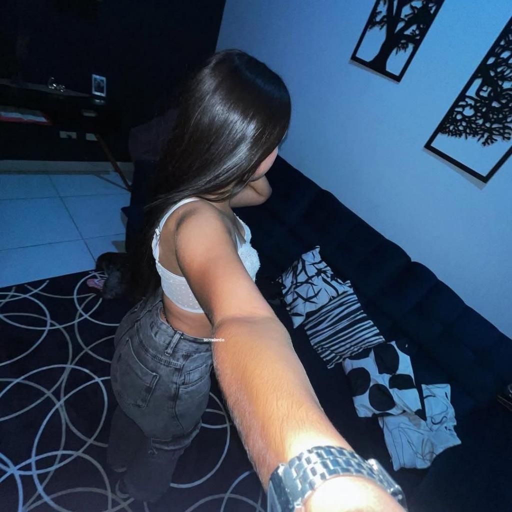 613656776: Chica busca chico en Madrid
