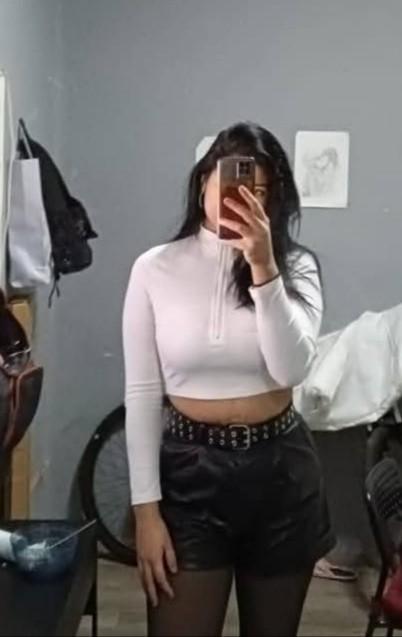 631590661: Chica busca chico en Barcelona