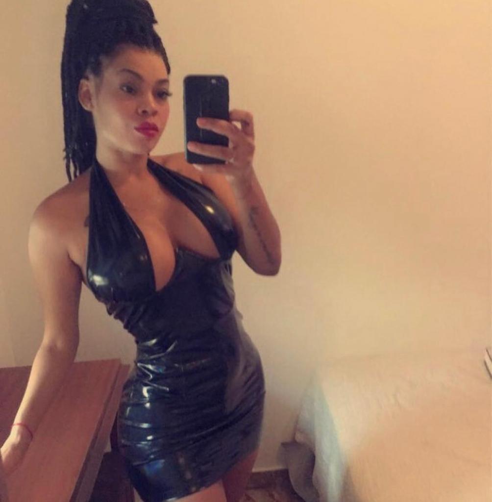Chica busca chico en Barcelona: 