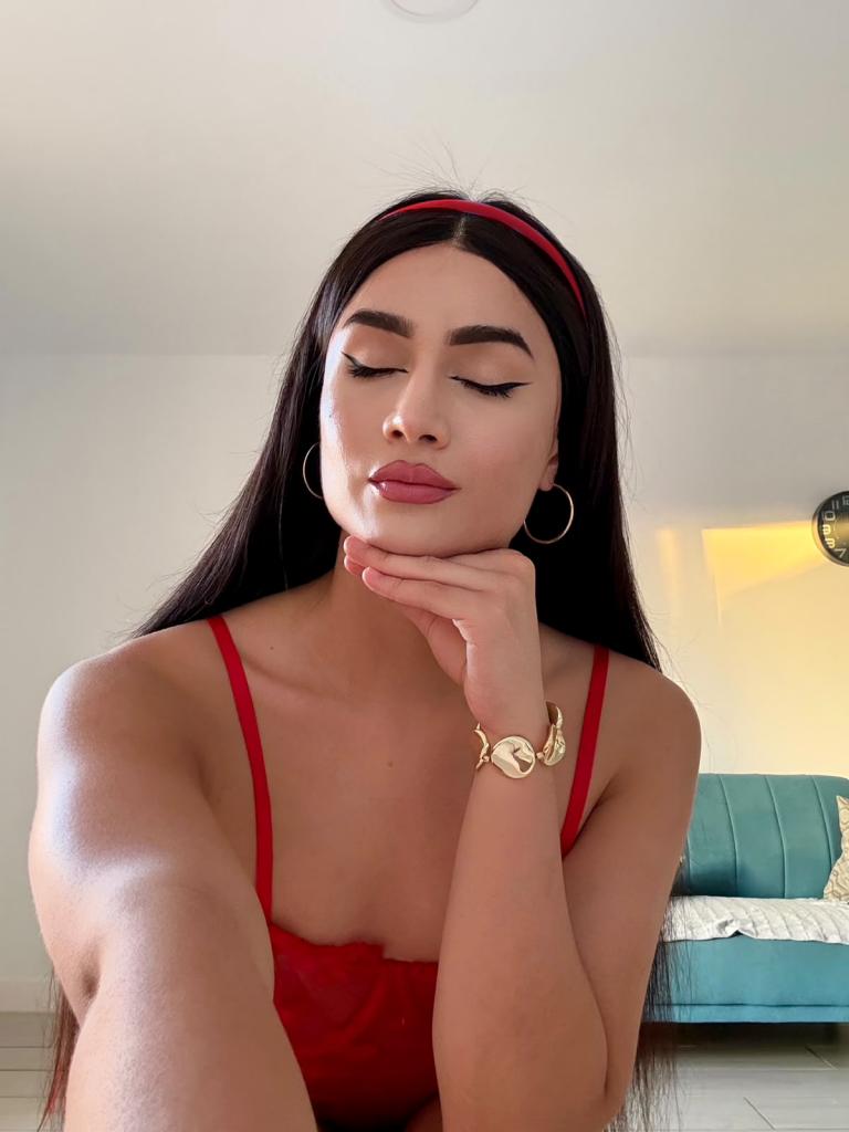 695194290: Travesti en Málaga