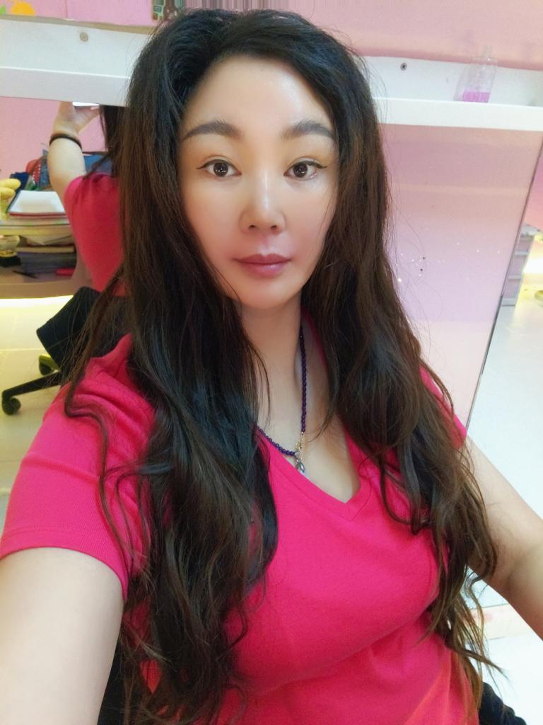 664230616: Chica busca chico en Barcelona
